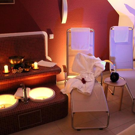 Landhotel Loenskrug Hellental Екстериор снимка
